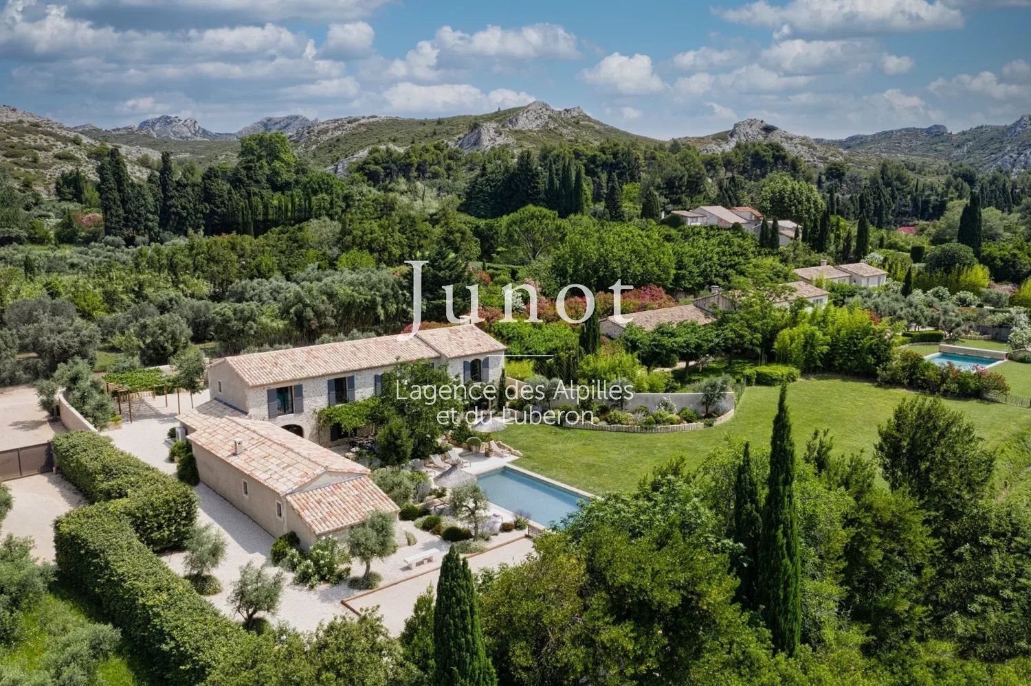 Maison à louer, 280m², Maussane-les-Alpilles