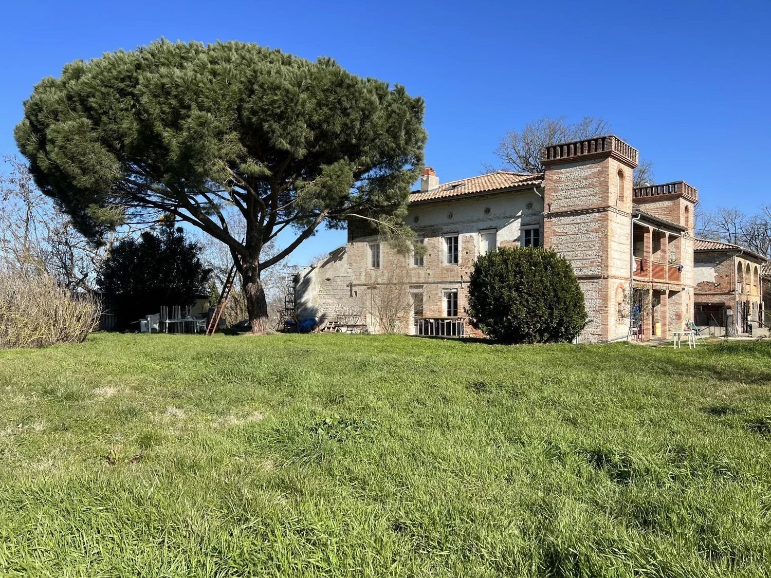 Maison à vendre, 706m², Bellegarde-Sainte-Marie