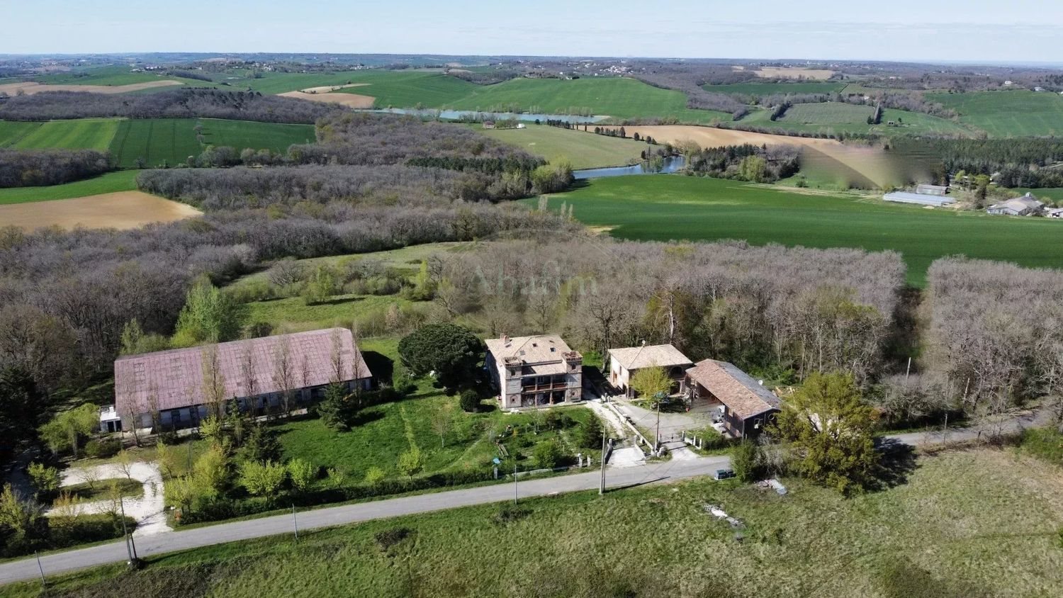 Maison à vendre, 706m², Bellegarde-Sainte-Marie