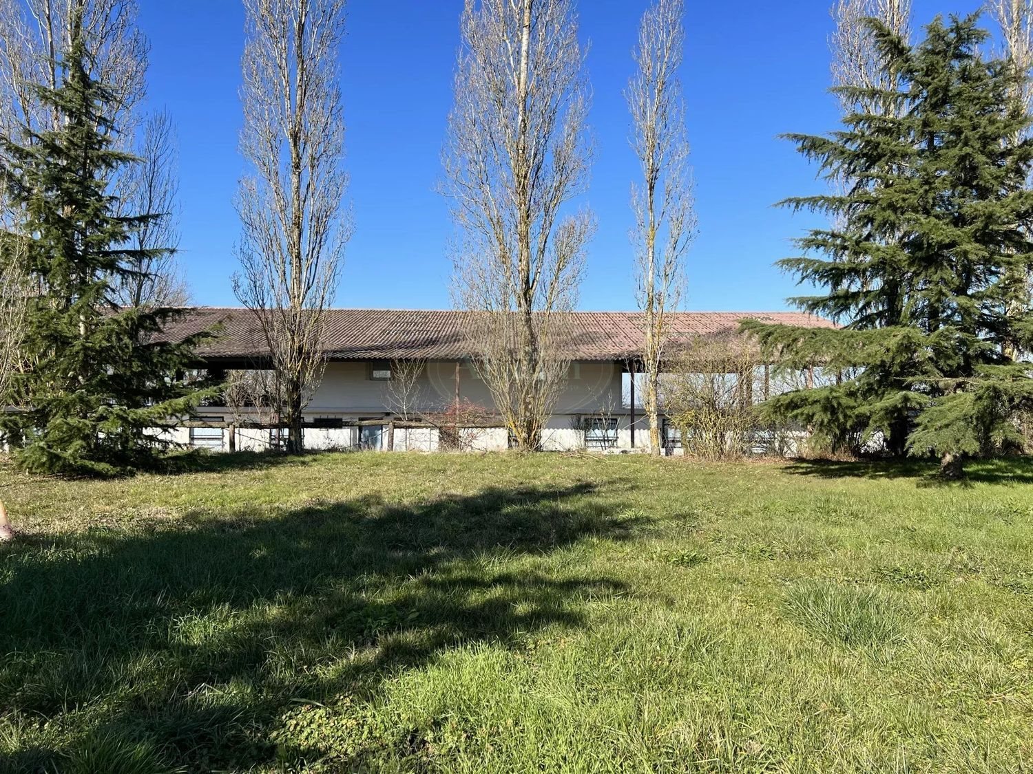 Maison à vendre, 706m², Bellegarde-Sainte-Marie