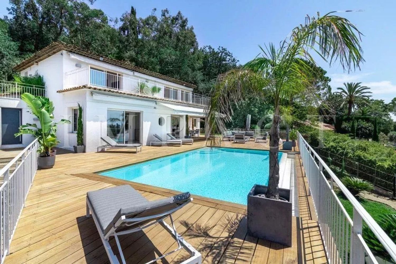 Maison à louer, 300m², Le Cannet