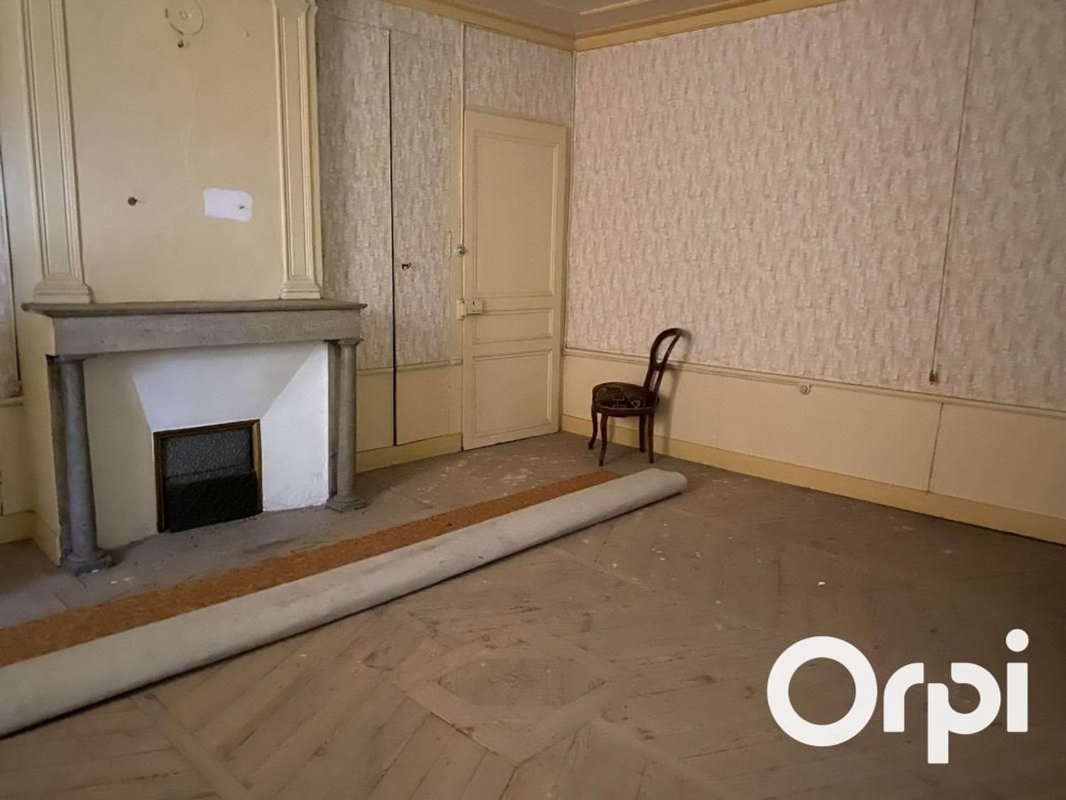 Maison à vendre, 850m², Saint-Flour