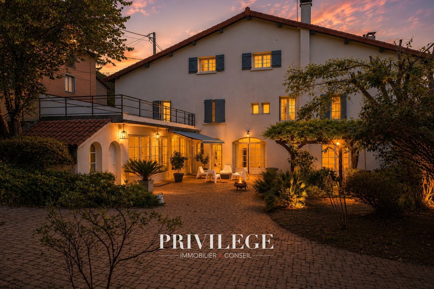 Maison à vendre, 310m², Saint-Cyr-au-Mont-d'Or