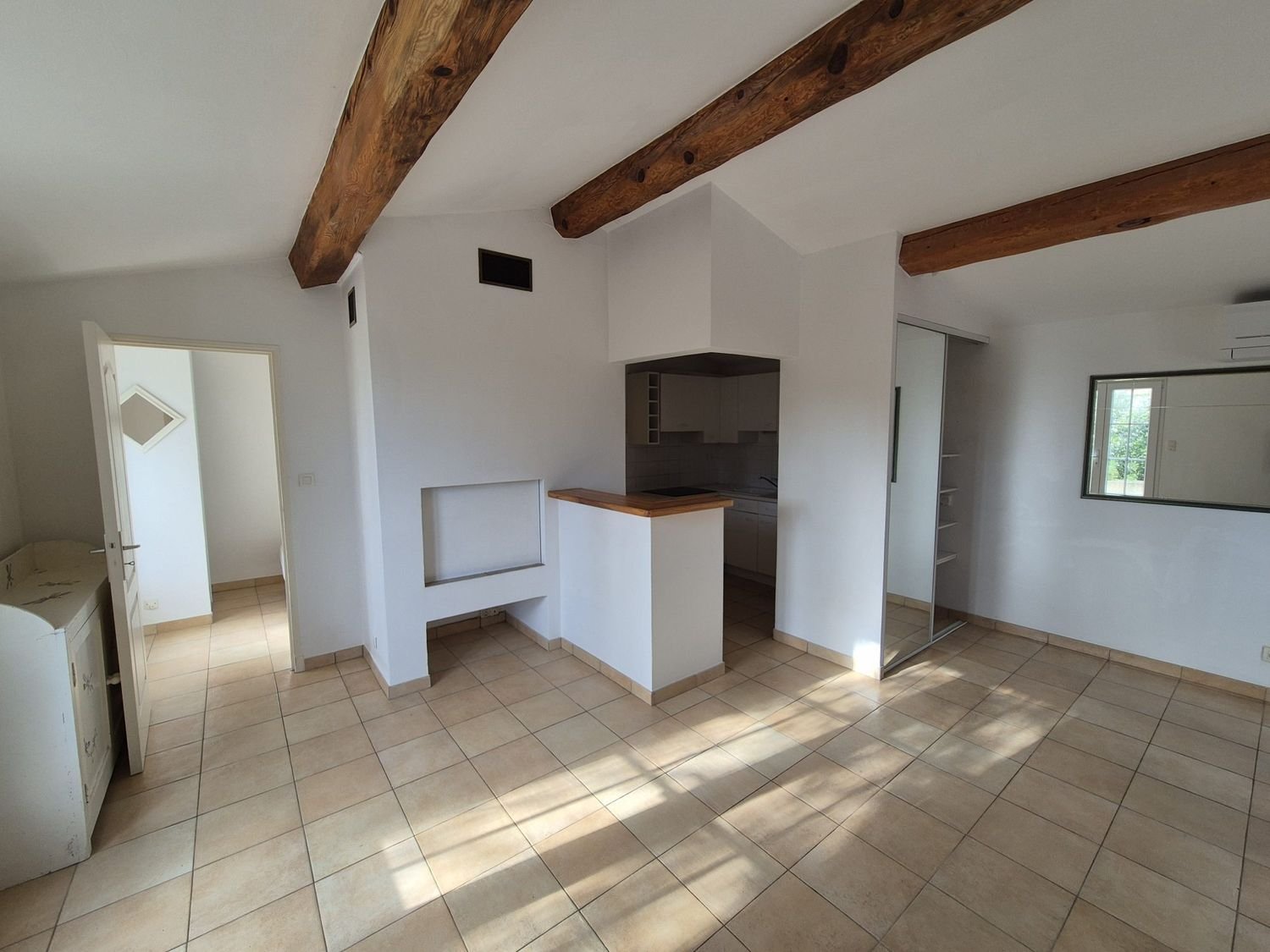 Maison à louer, 42m², Ceyreste