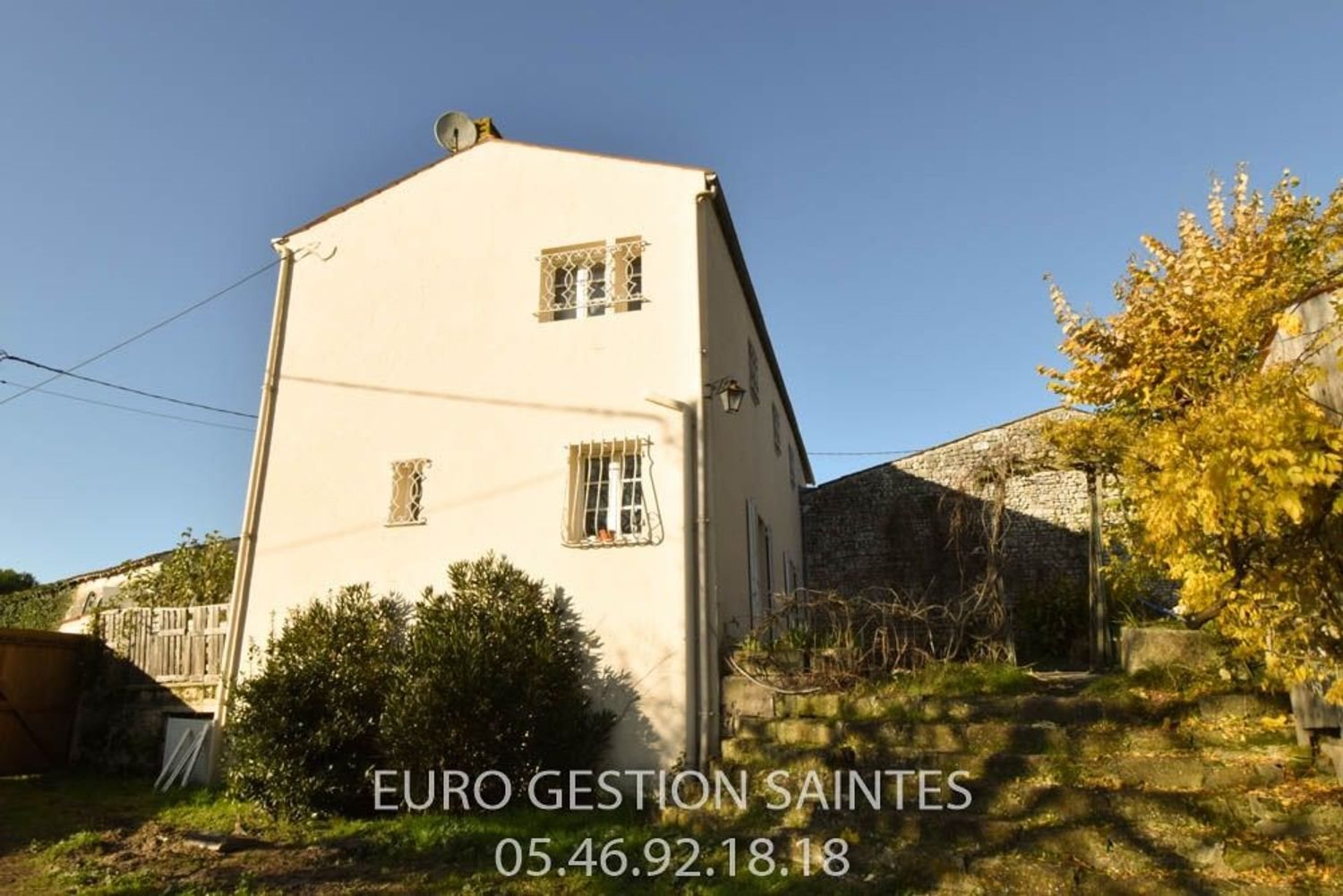 Maison à louer, 128m², Saintes