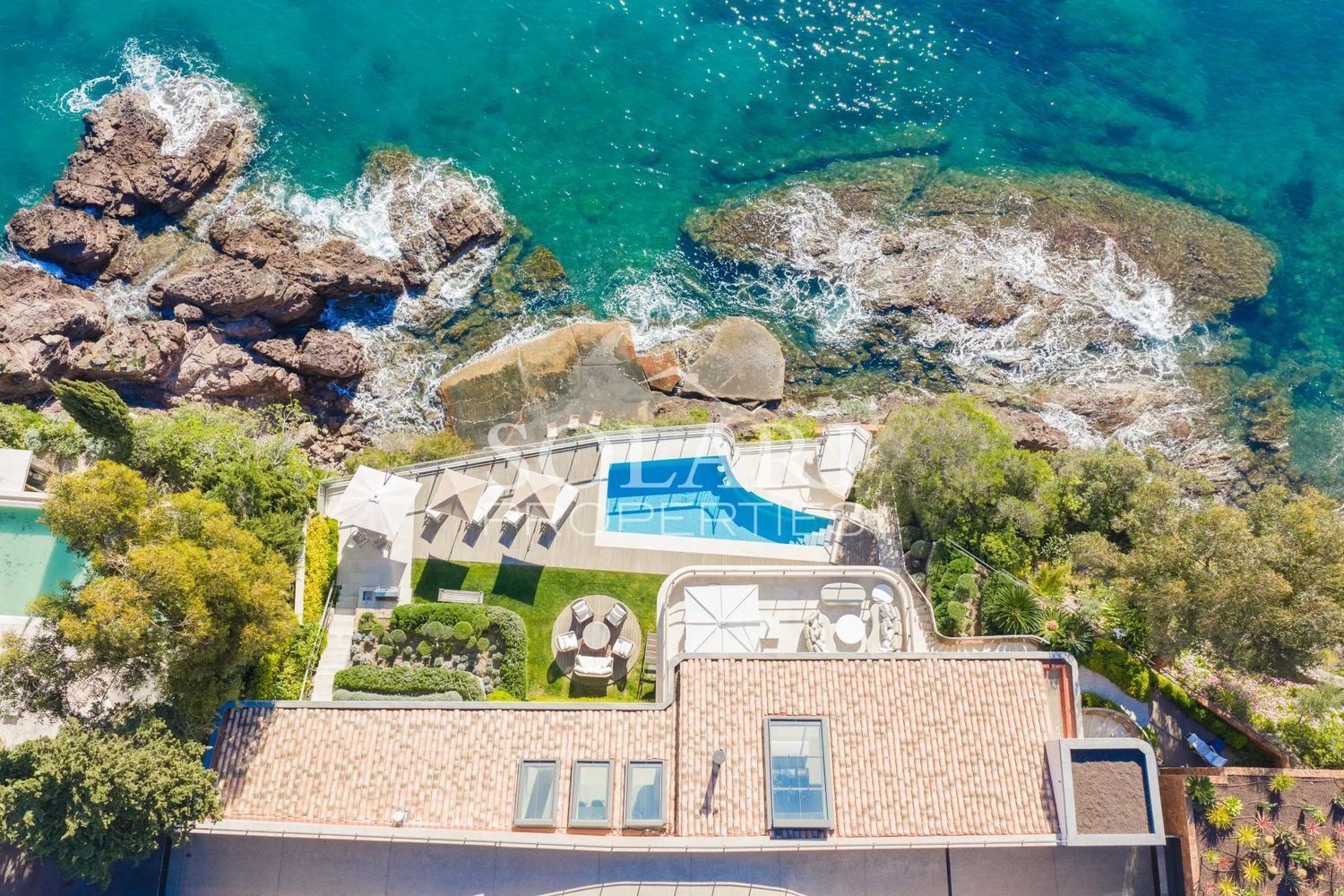 Maison à louer, 250m², Théoule-sur-Mer