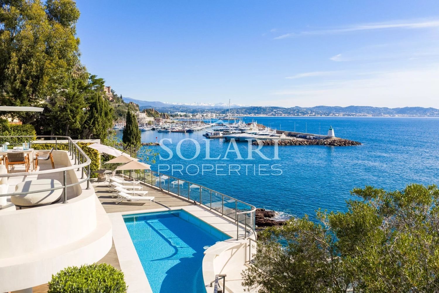 Maison à louer, 250m², Théoule-sur-Mer