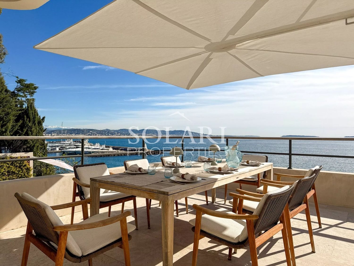 Maison à louer, 250m², Théoule-sur-Mer