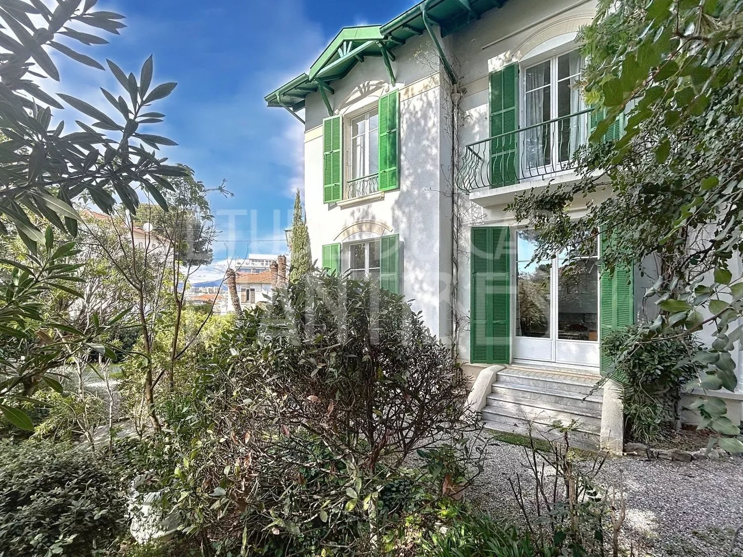 Maison à louer, 160m², Antibes