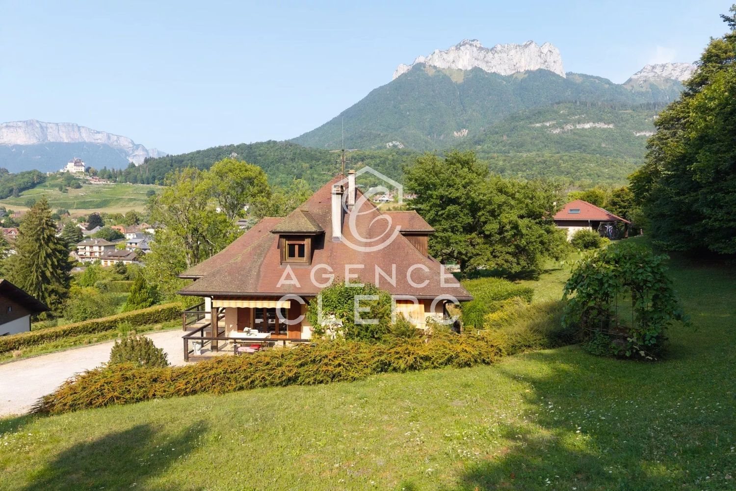 Maison à vendre, 242m², Menthon-Saint-Bernard
