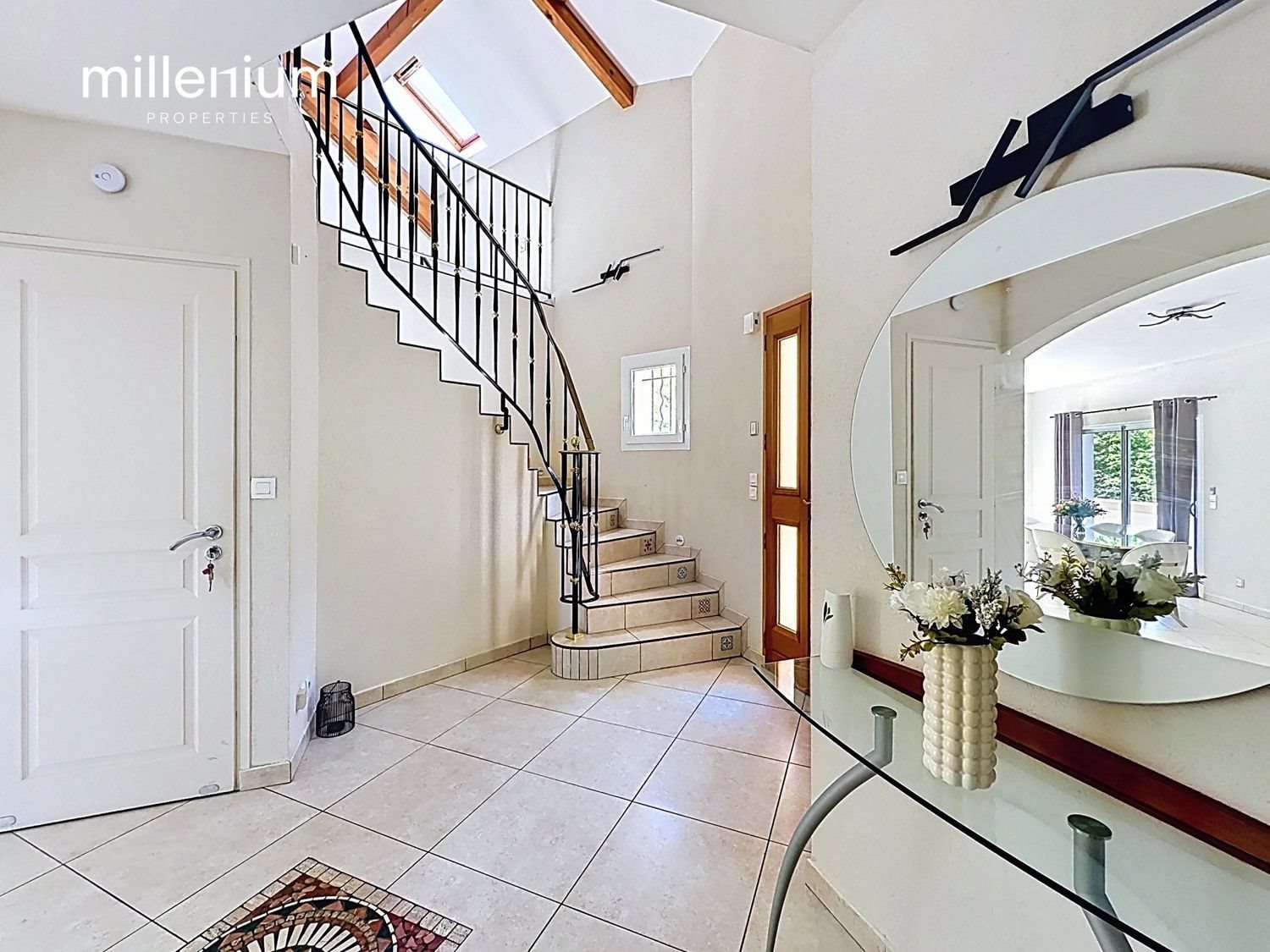 Maison à vendre, 175m², Gex