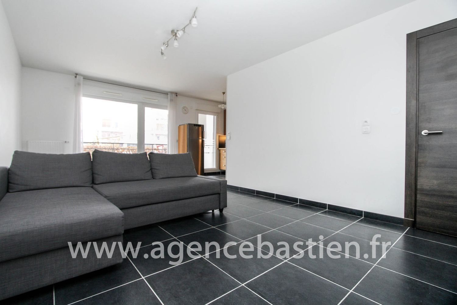 Appartement à vendre, 71m², Saint-Genis-Pouilly