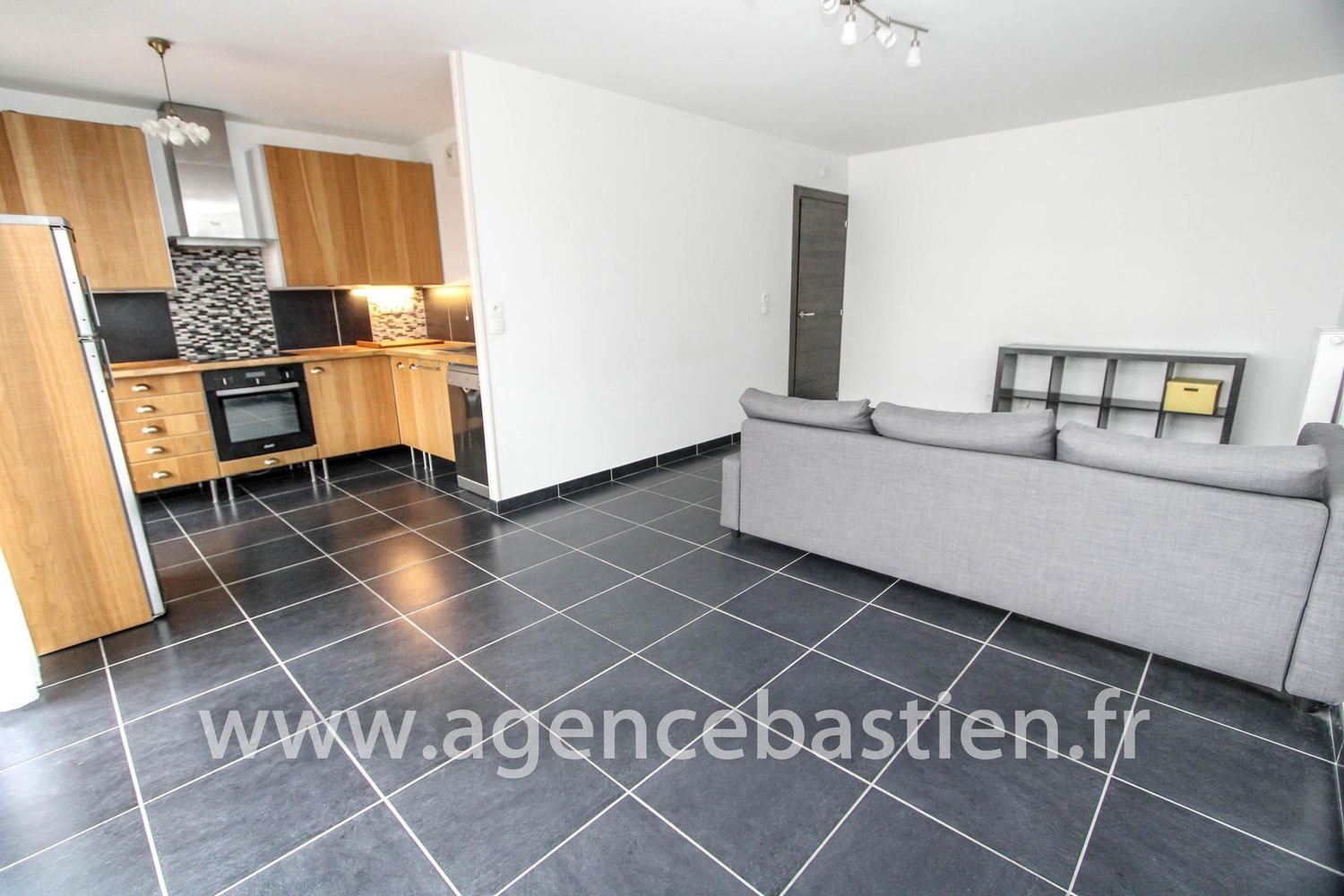 Appartement à vendre, 71m², Saint-Genis-Pouilly
