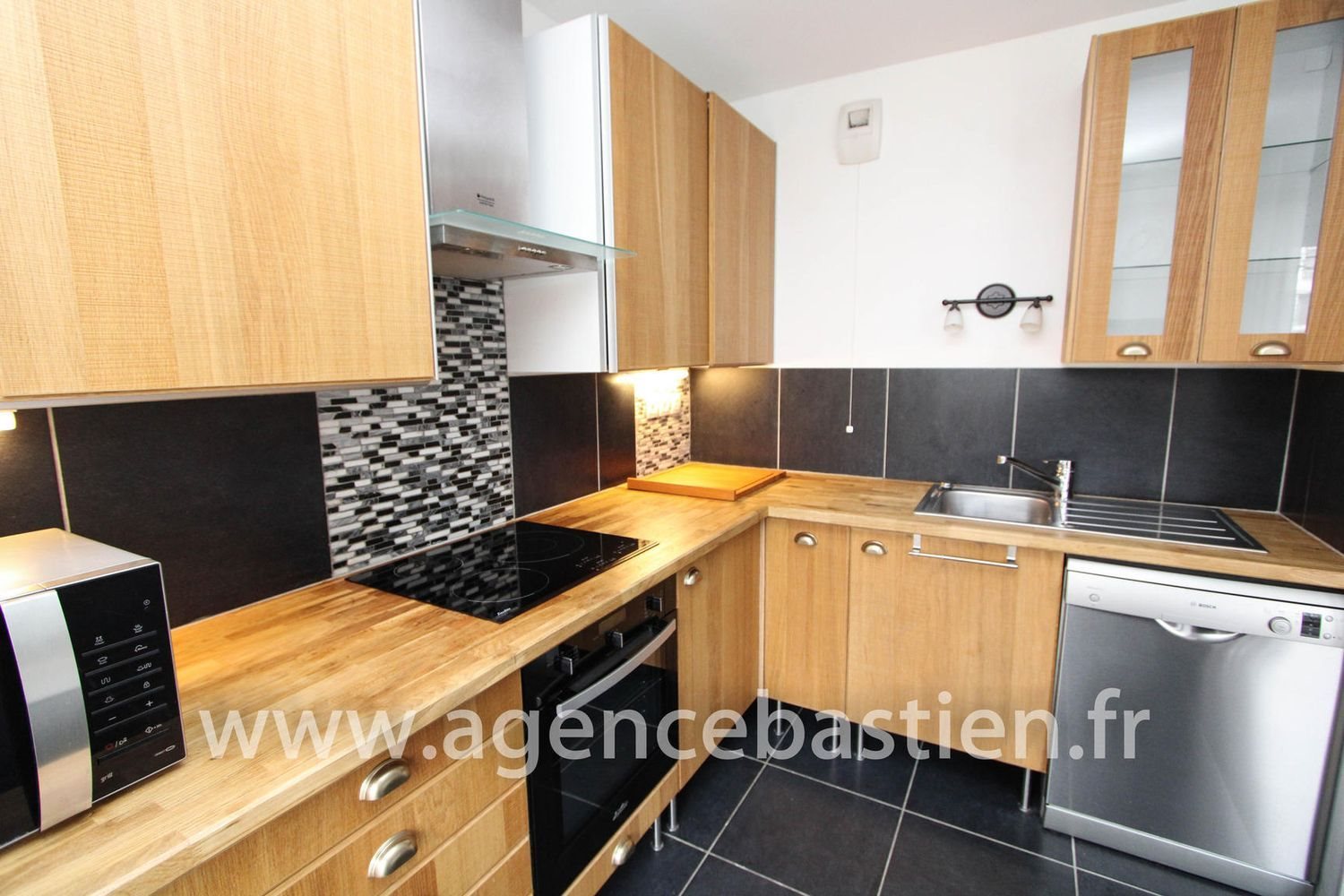 Appartement à vendre, 71m², Saint-Genis-Pouilly