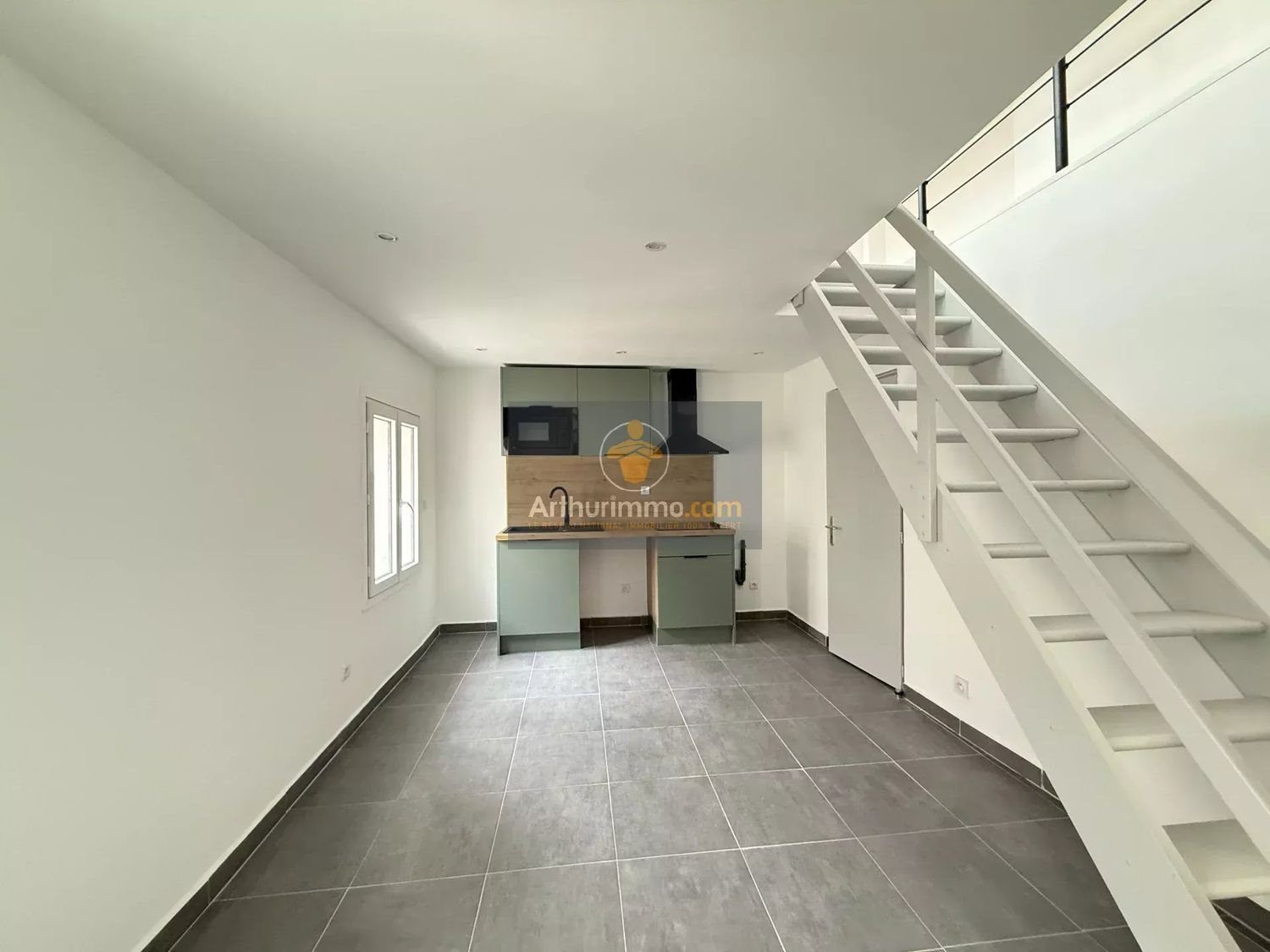 Appartement à louer, 28m², Apt
