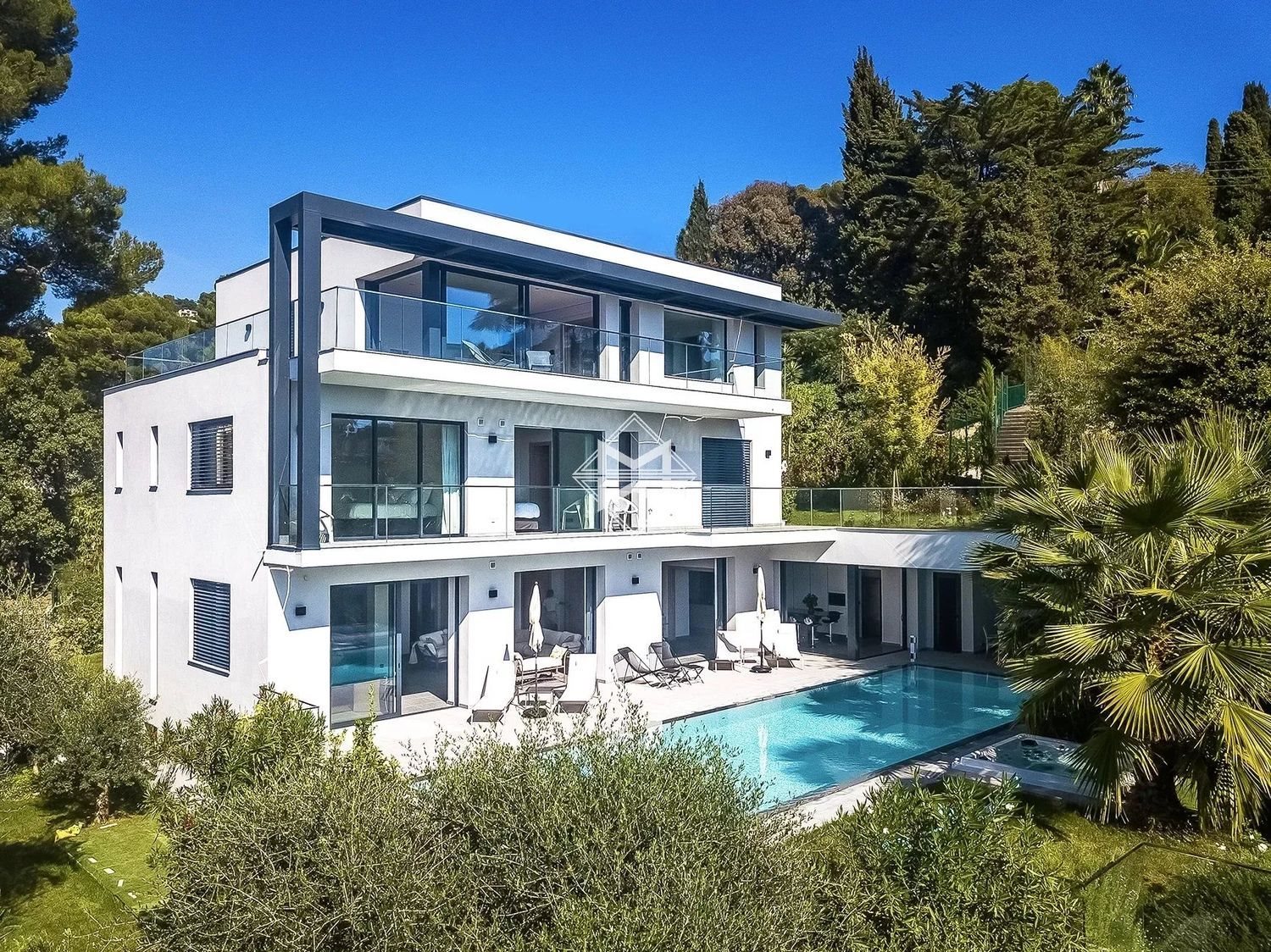 Maison à louer, 450m², Le Cannet