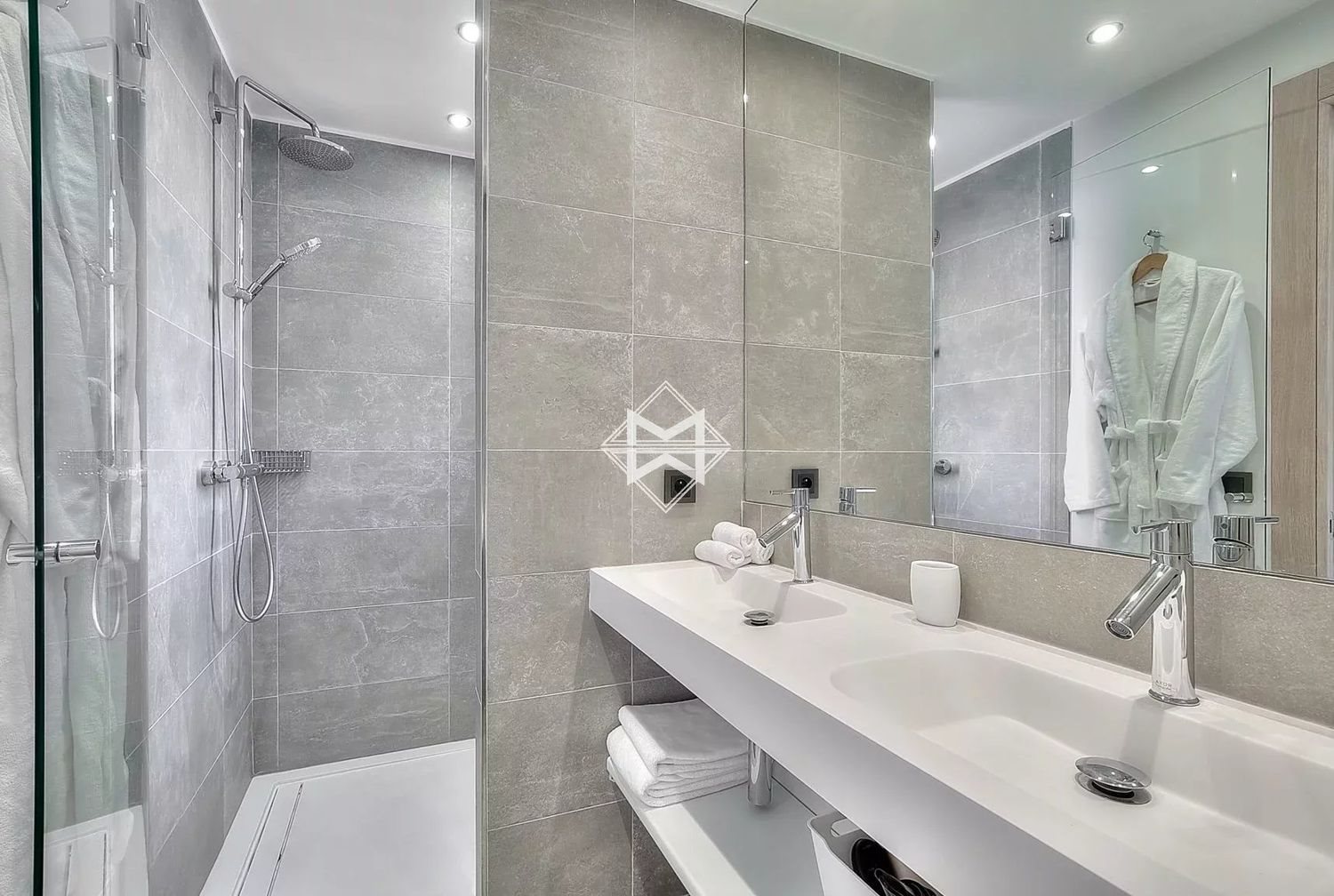 Maison à louer, 450m², Le Cannet