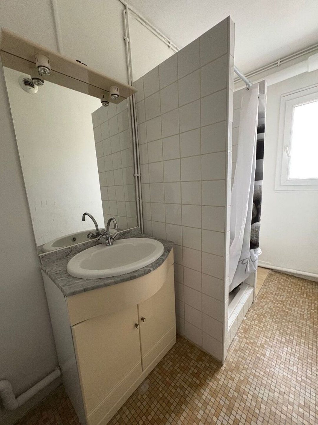 Appartement à louer, 26m², Valence
