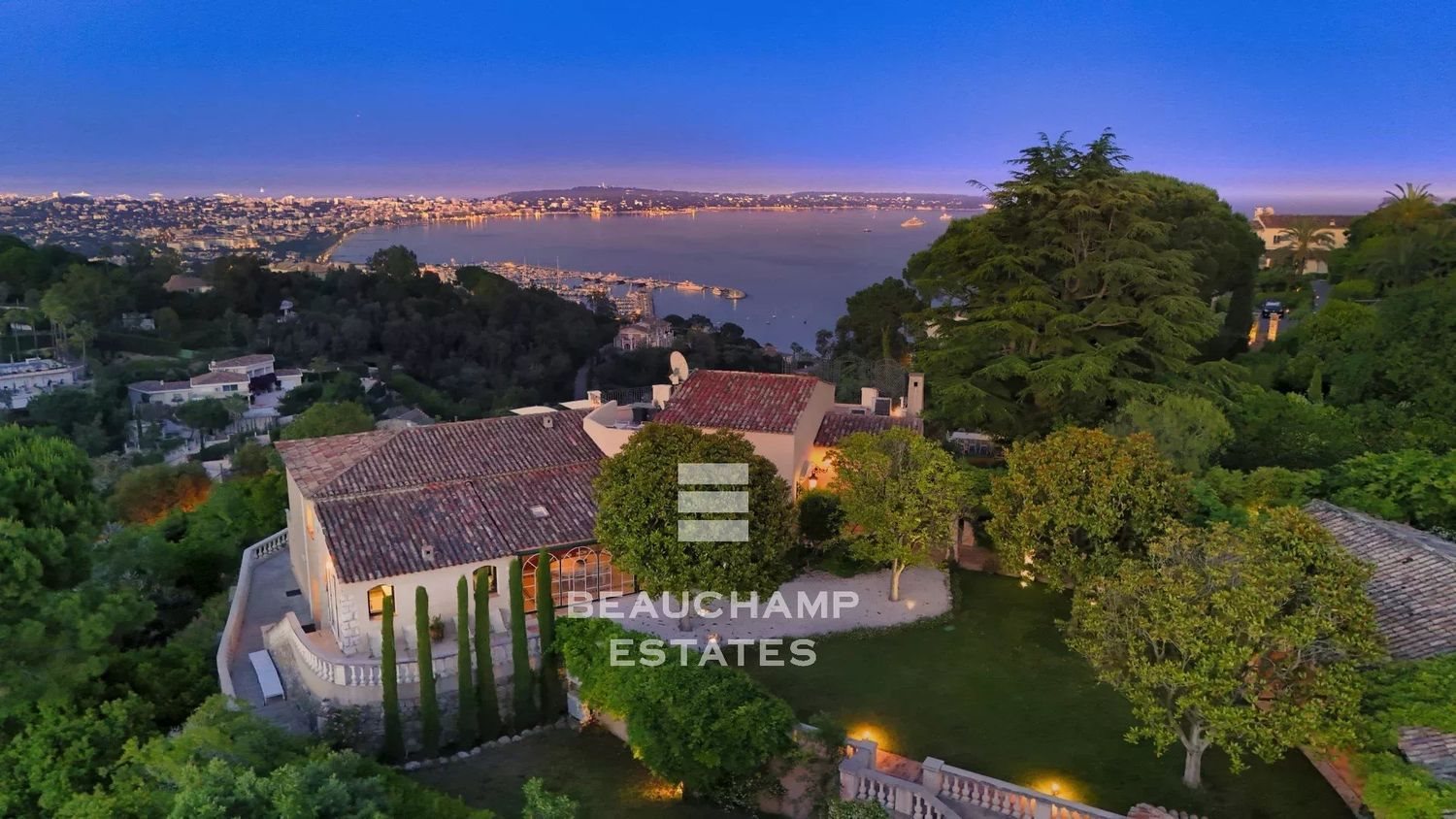 Maison à louer, 600m², Cannes