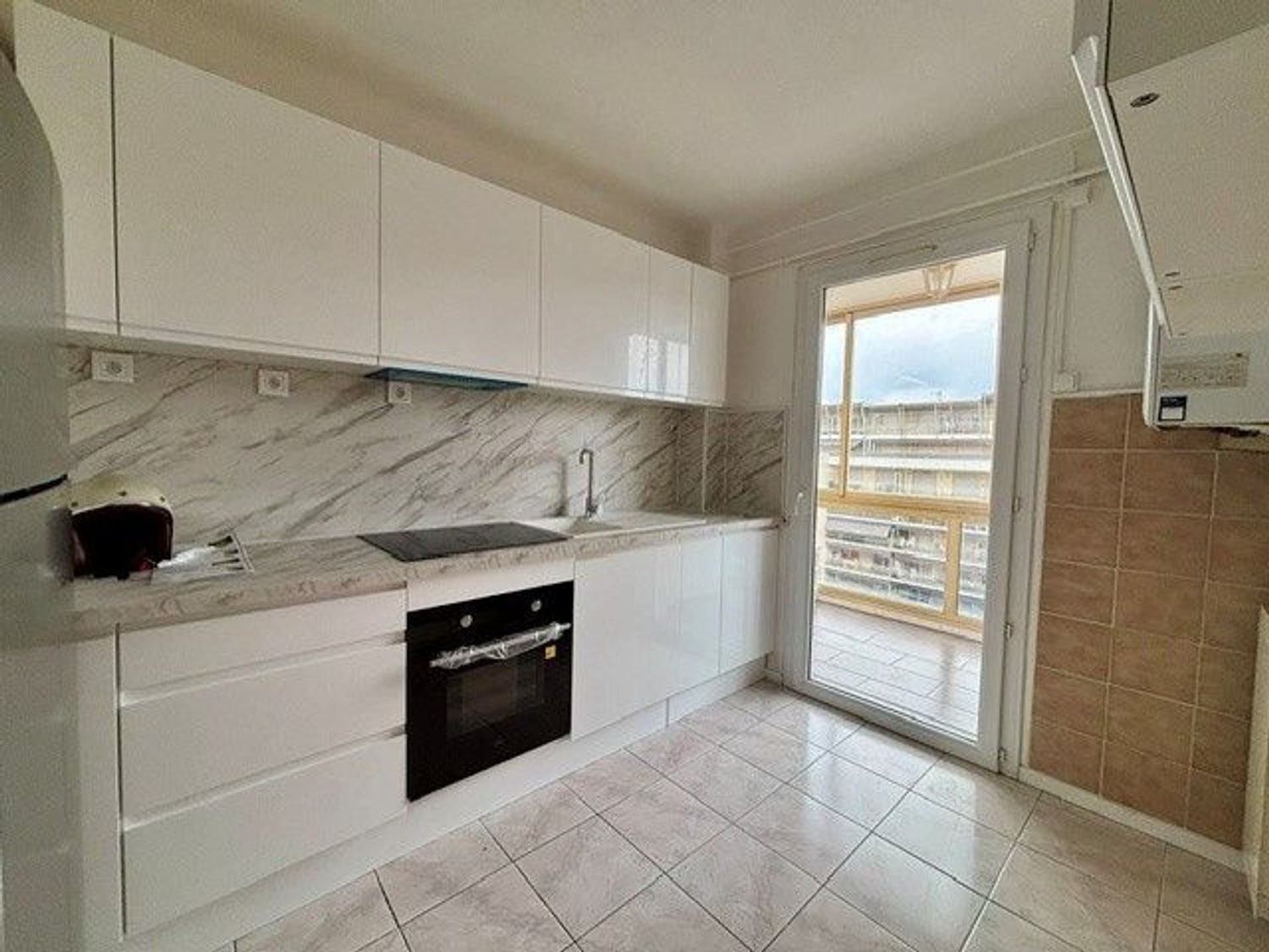Appartement à louer, 67m², Antibes