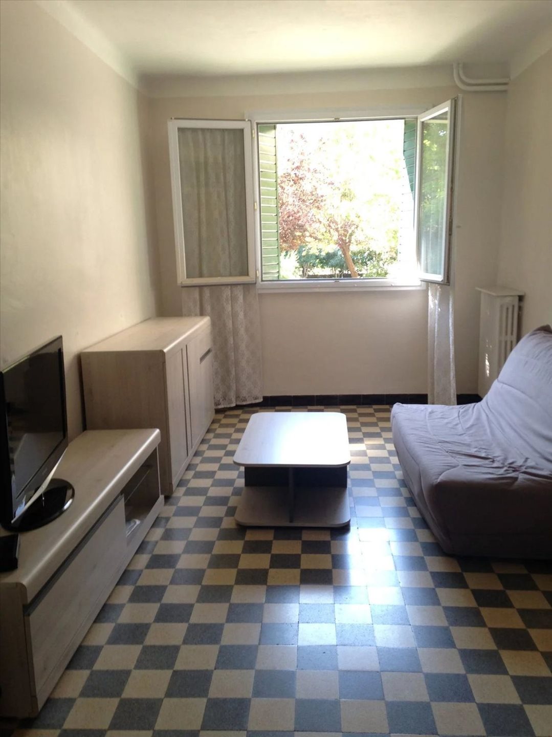 Appartement à louer, 39m², Marseille 8ème