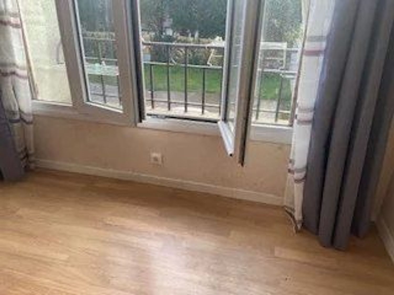 Appartement à louer, 31m², Saint-Chéron