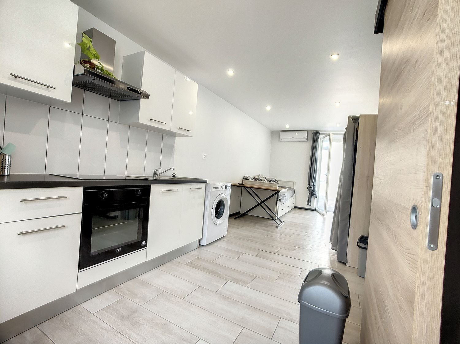 Appartement à louer, 29m², Vénissieux
