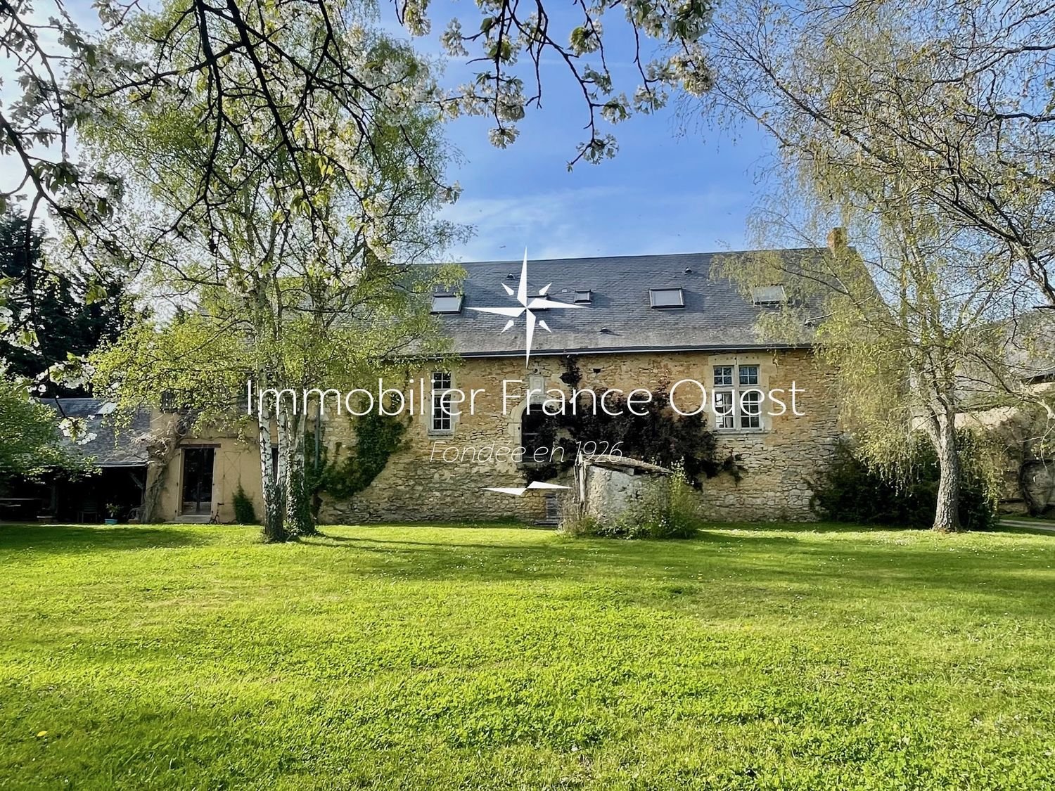 Maison à vendre, 290m², Loué