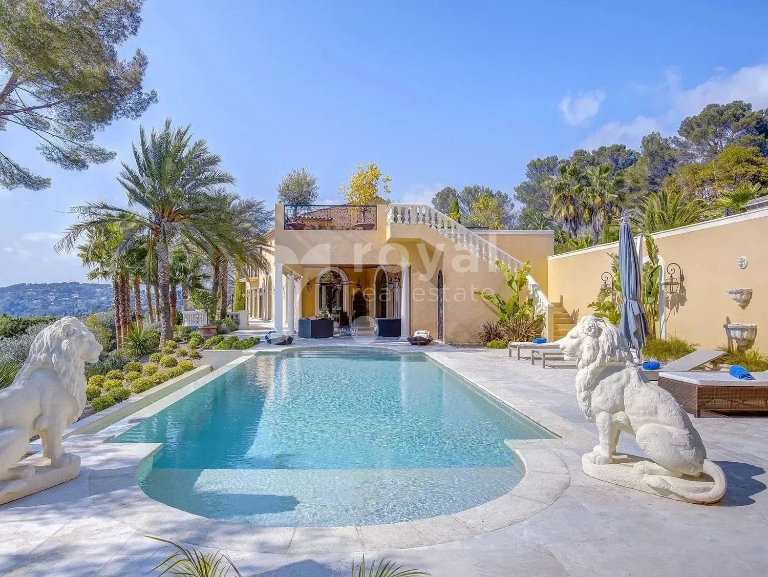 Maison à louer, 297m², Mougins