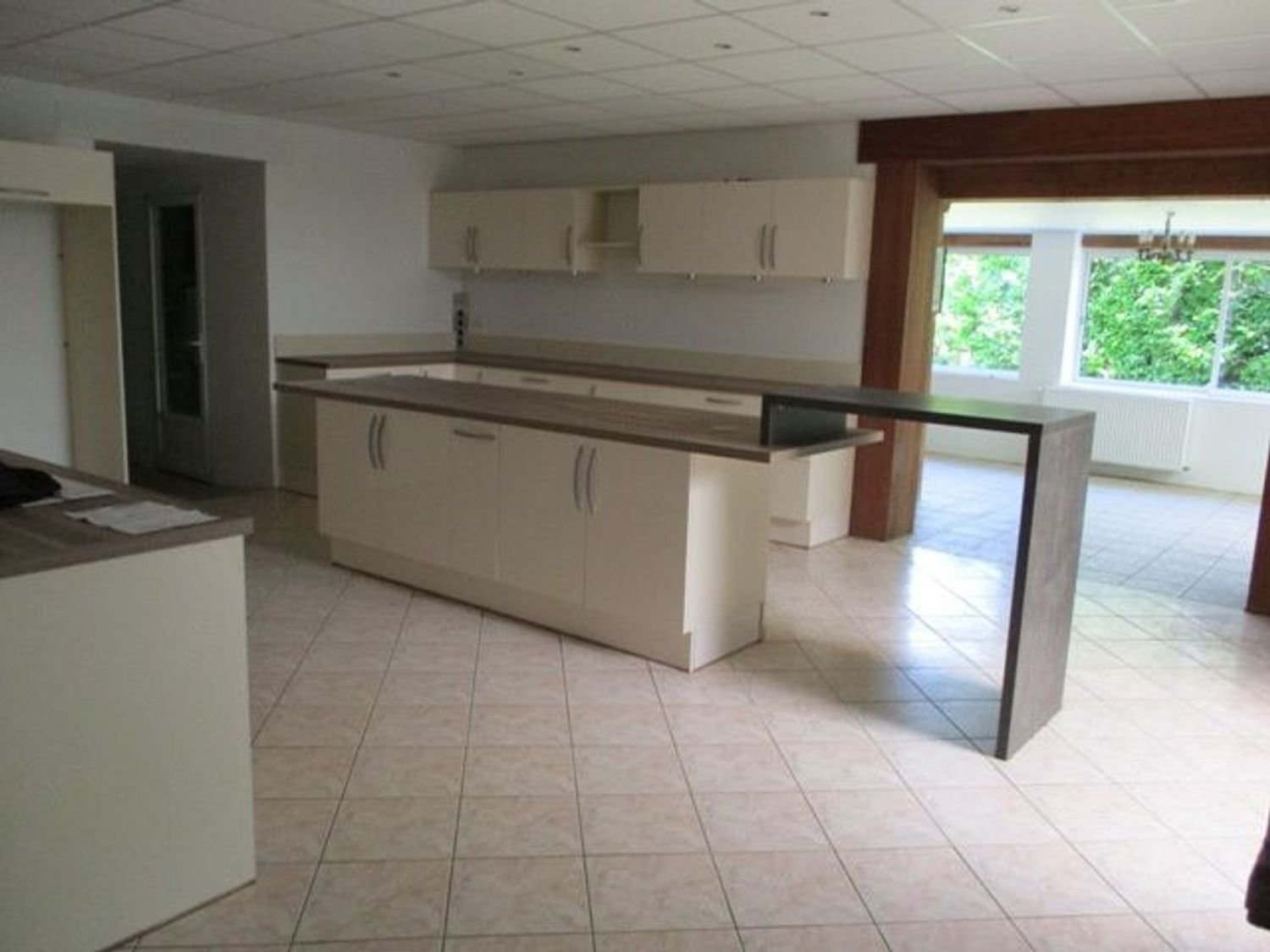 Maison à vendre, 259m², Saint-Yrieix-la-Perche