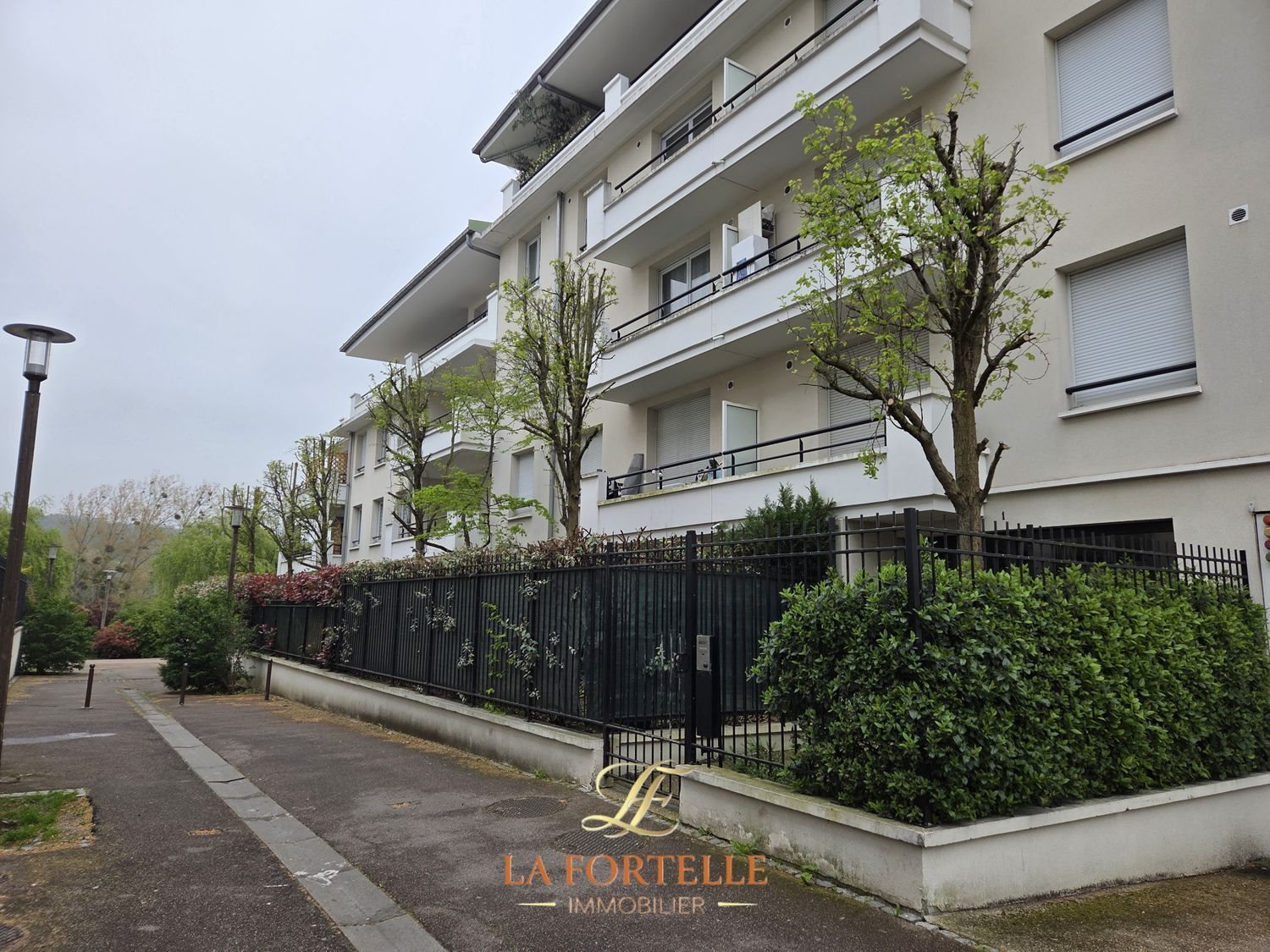 Appartement à vendre, 40m², Mantes-la-Jolie
