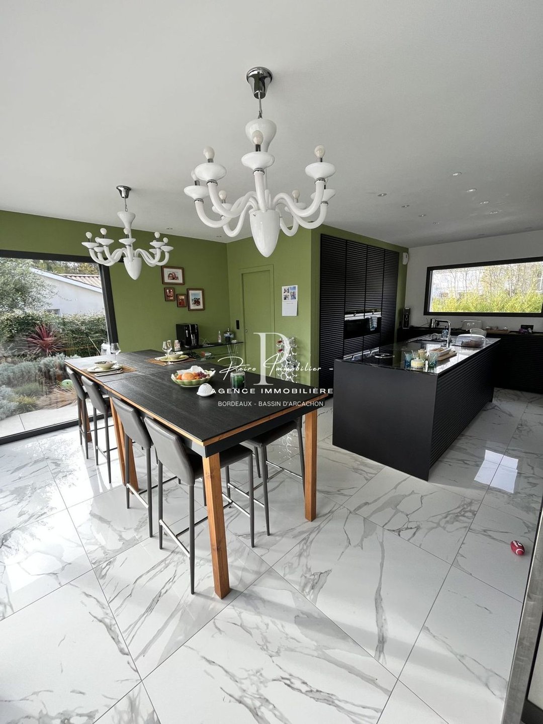 Maison à vendre, 250m², Le Haillan