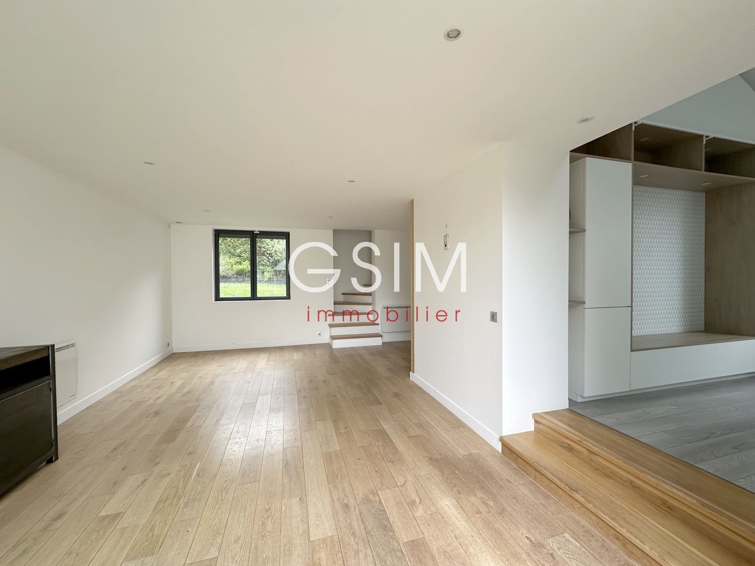 Maison à louer, 124m², Garches