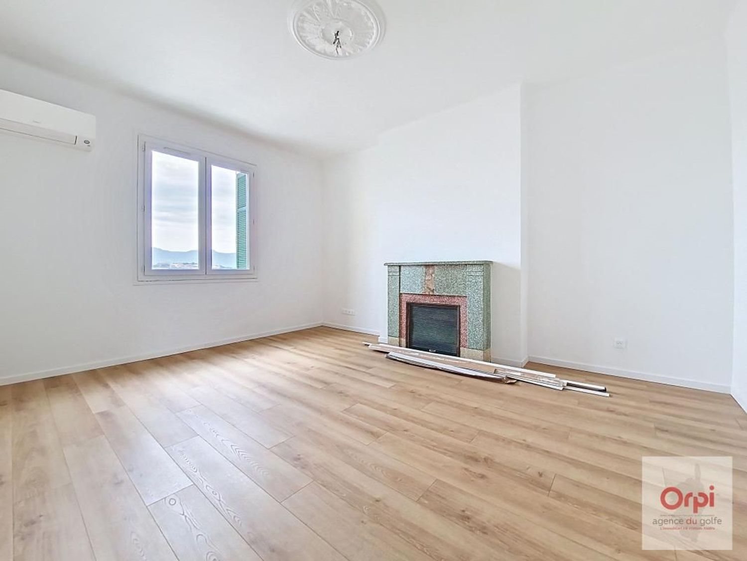 Appartement à louer, 80m², Ajaccio
