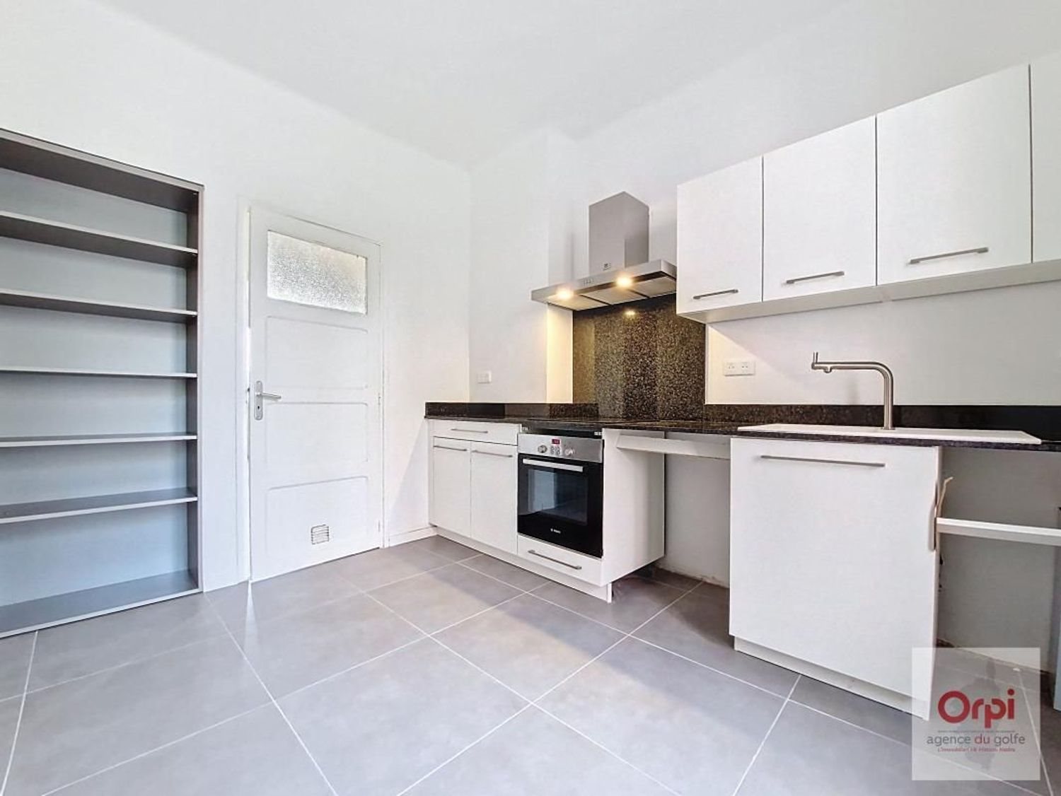 Appartement à louer, 80m², Ajaccio