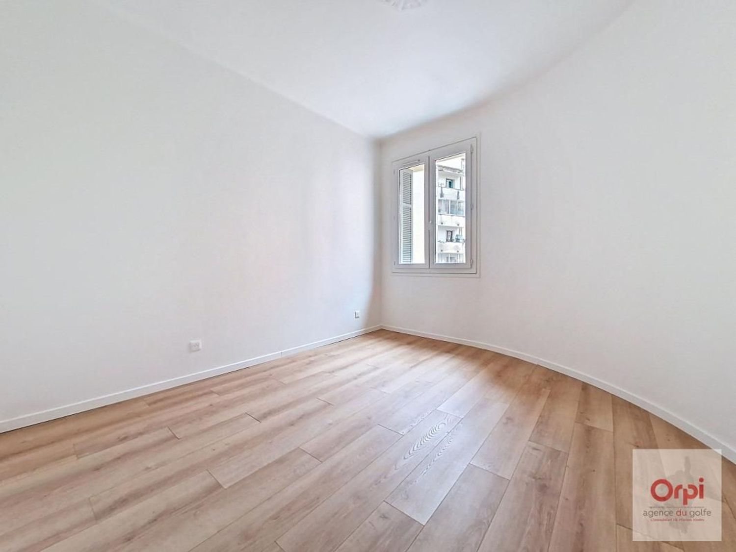 Appartement à louer, 80m², Ajaccio