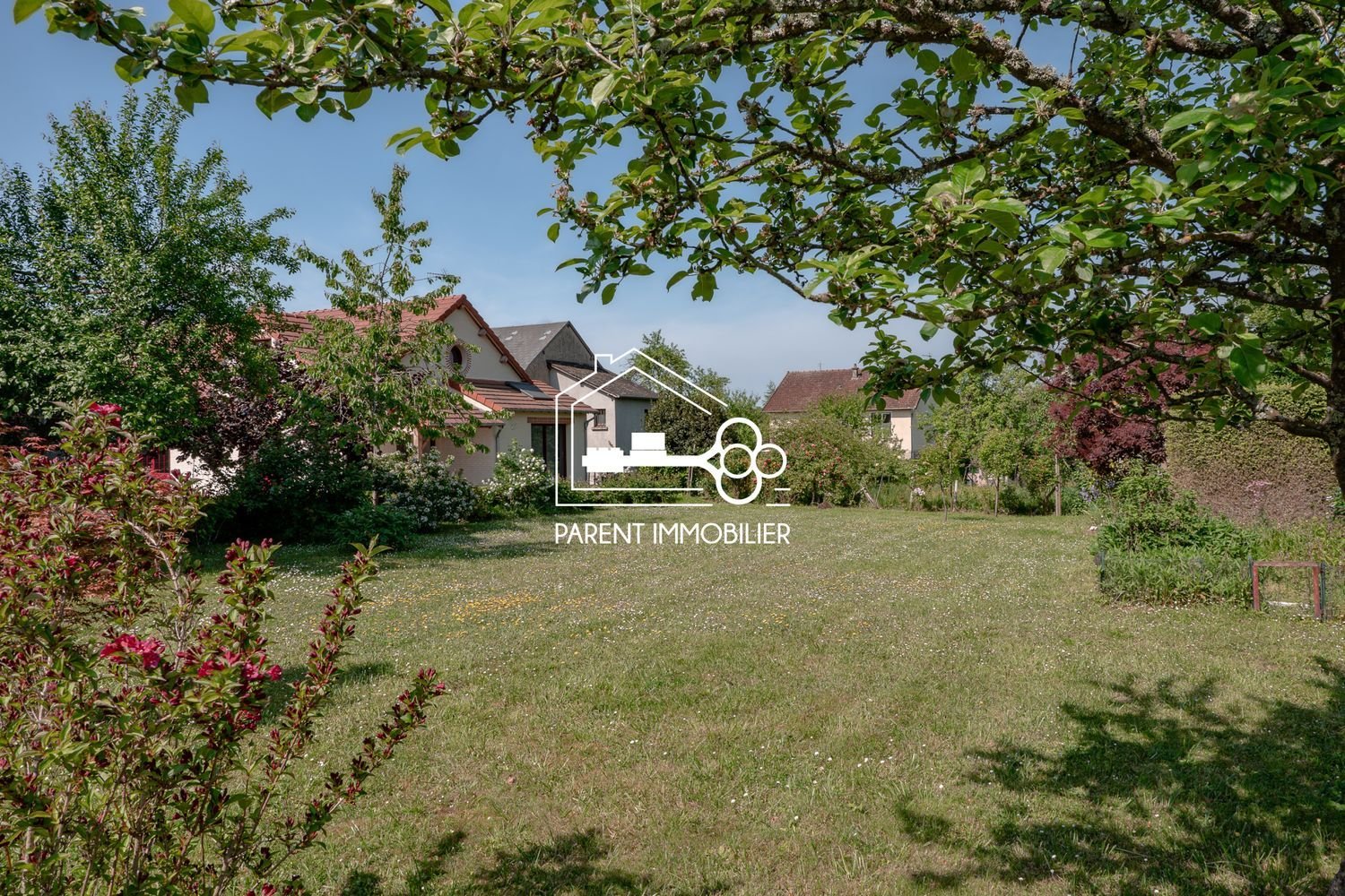 Maison à vendre, 330m², Saint-Sulpice-les-Feuilles