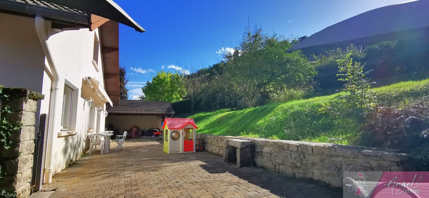 Maison à vendre, 124m², Lons-le-Saunier