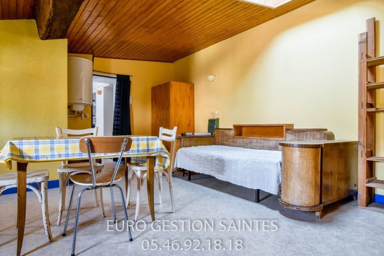Appartement à louer, 32m², Saintes