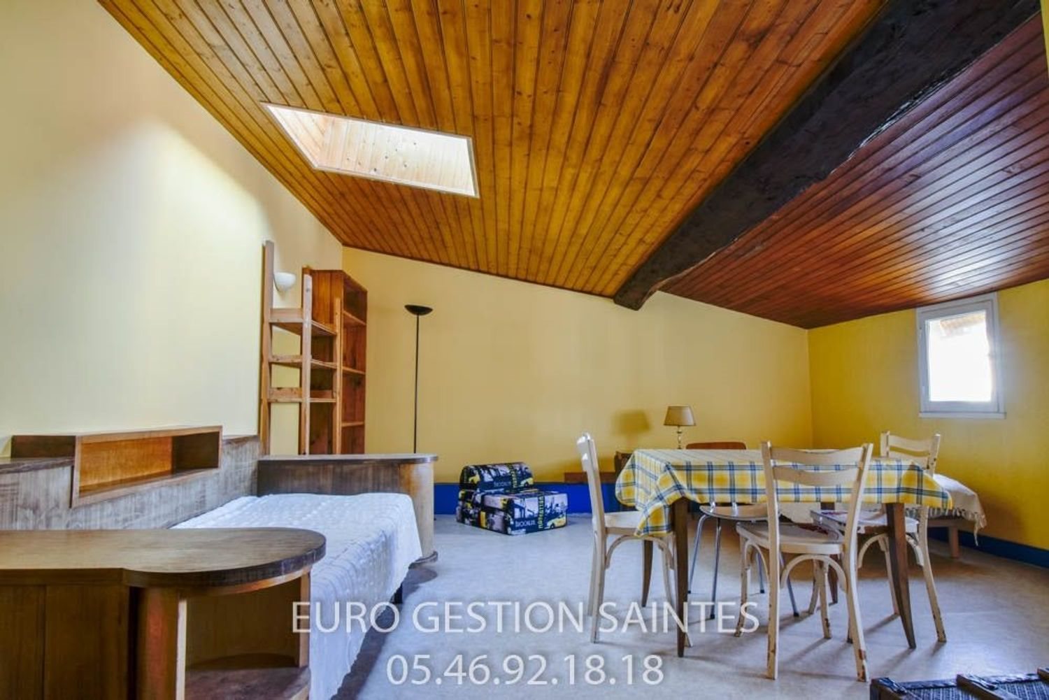 Appartement à louer, 32m², Saintes