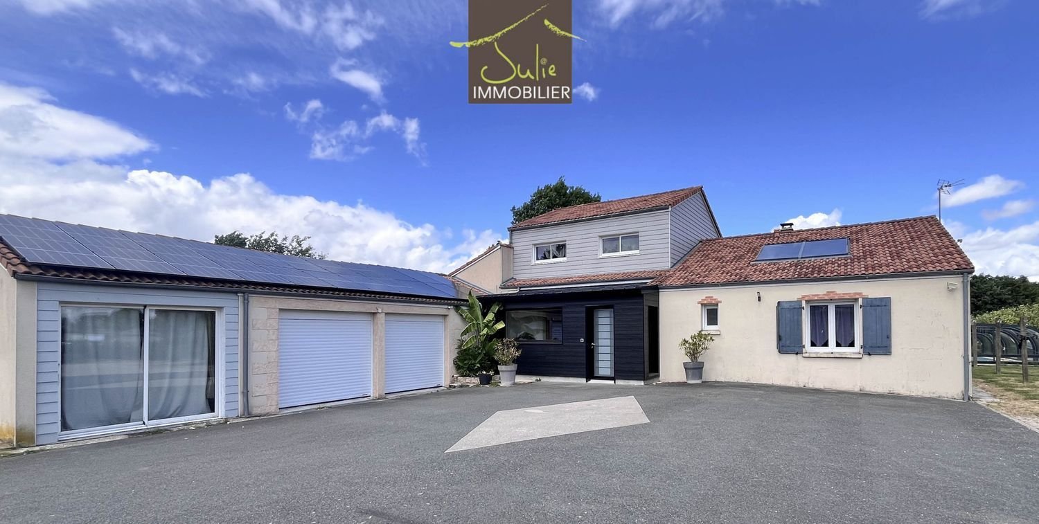 Maison à vendre, 220m², Bressuire