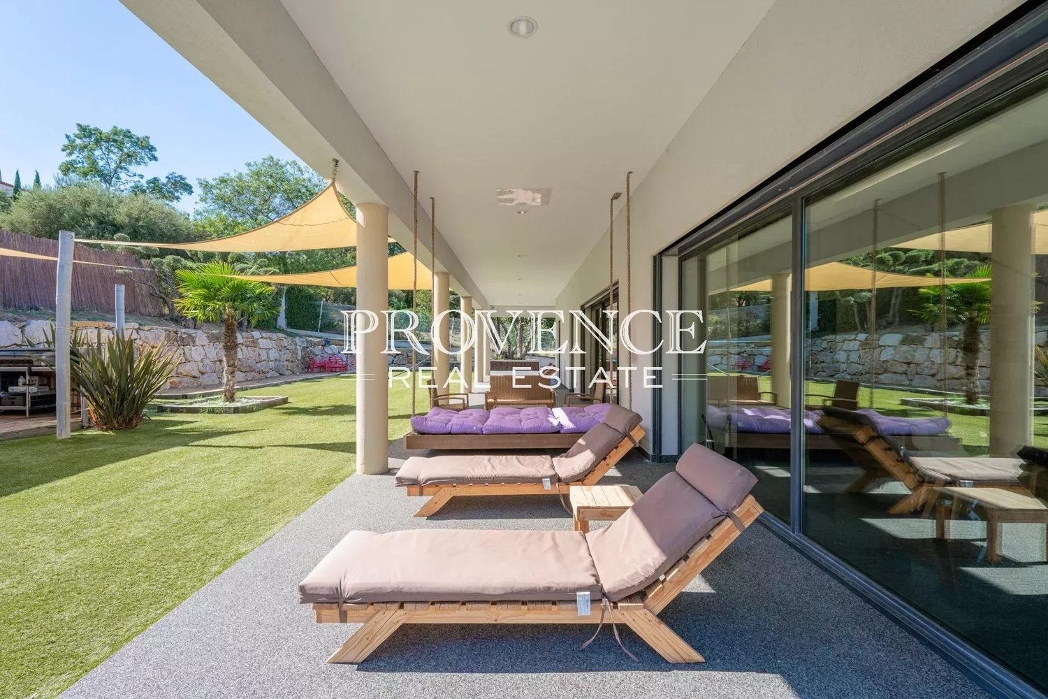 Maison à louer, 220m², Aubagne