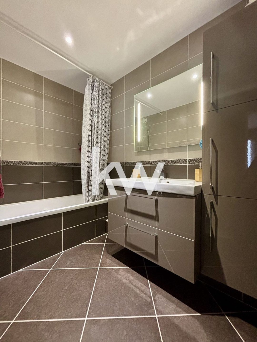 Appartement à vendre, 59m², Saint-Genis-Laval