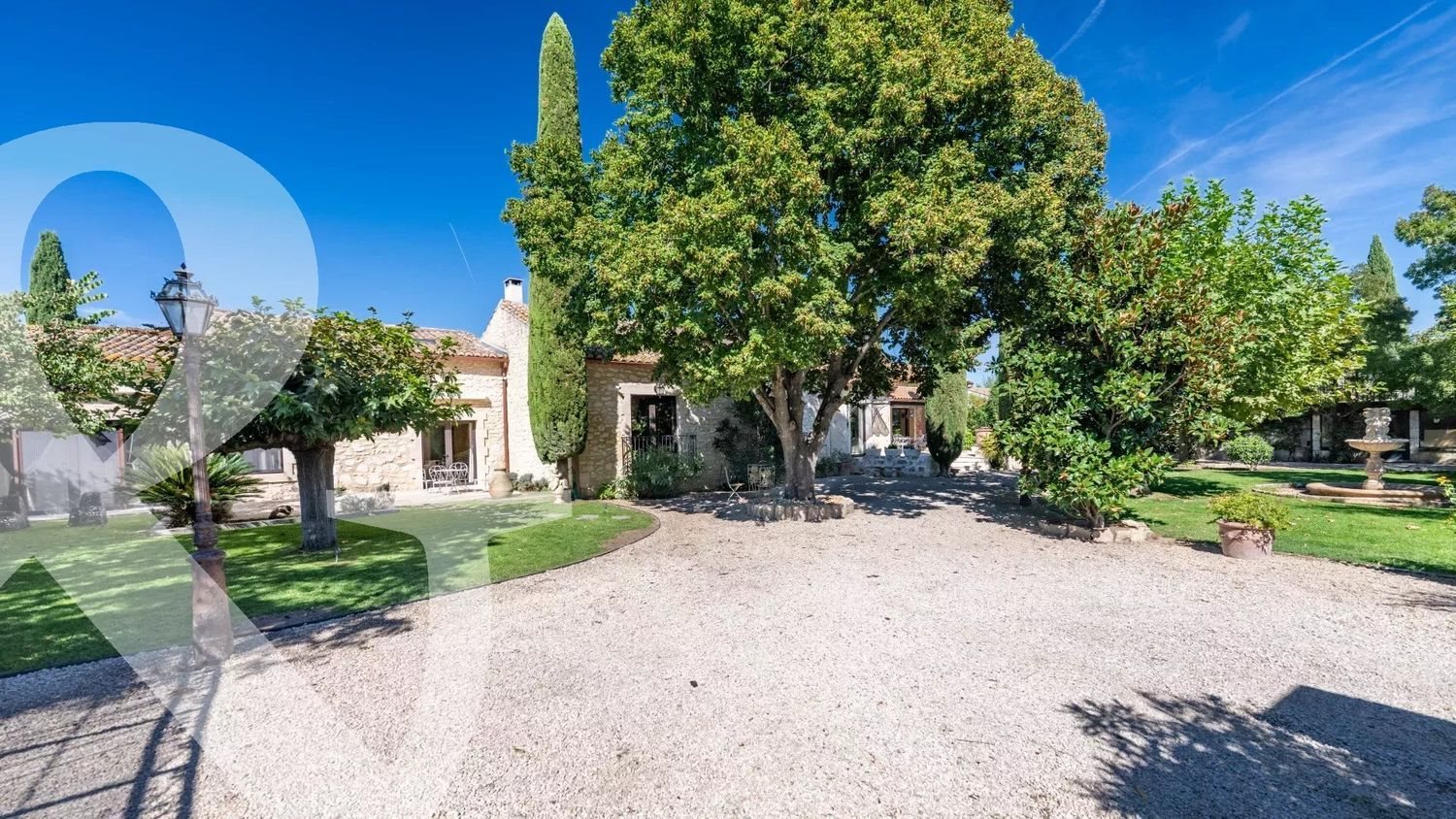 Maison à vendre, 295m², Mollégès