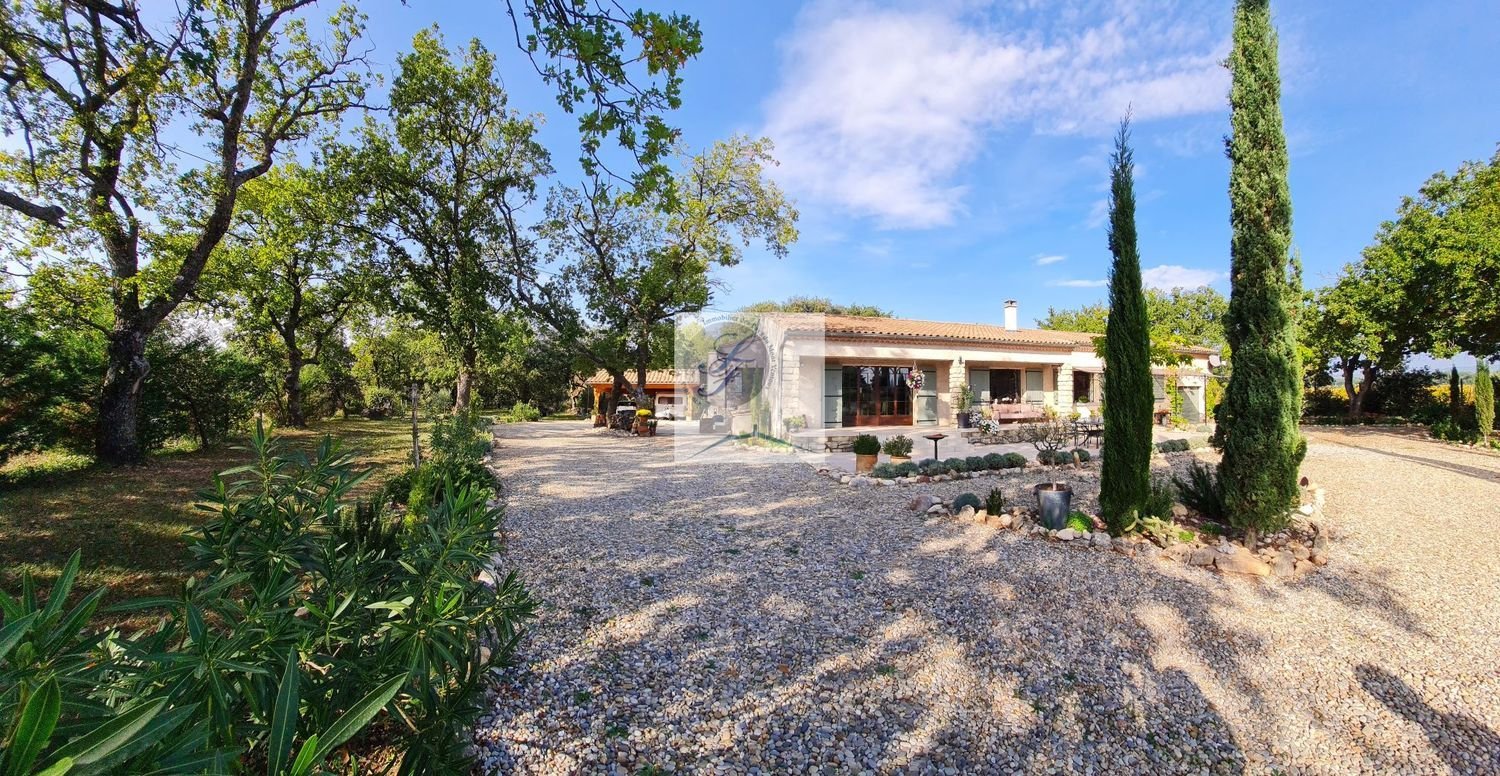 Maison à vendre, 140m², Mazan