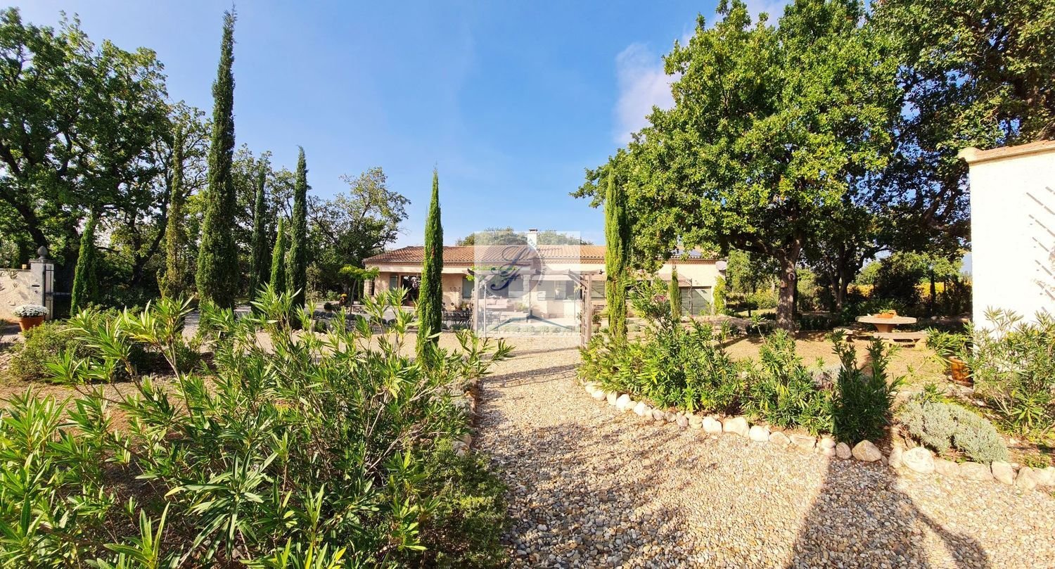 Maison à vendre, 140m², Mazan