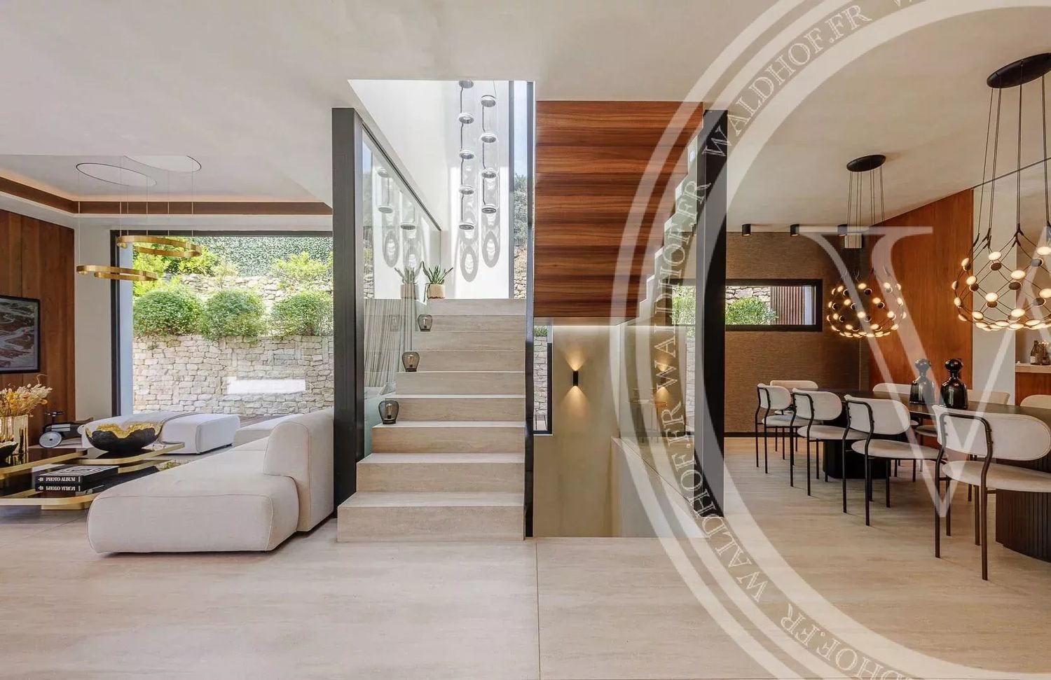 Maison à louer, 265m², Vallauris