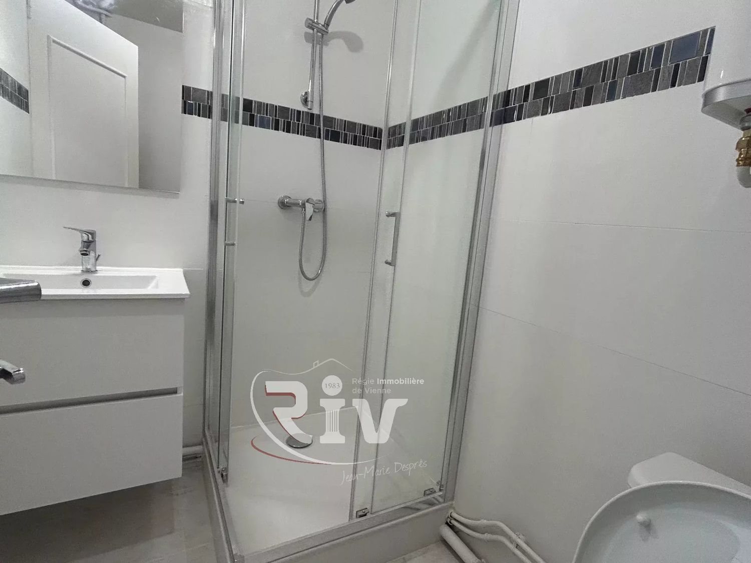Appartement à louer, 26m², Pont-Evêque