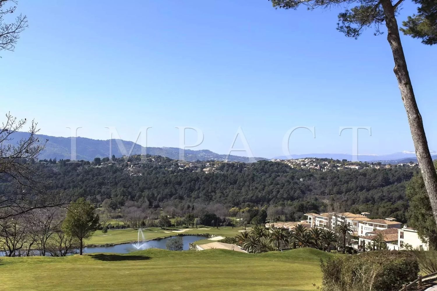 Maison à louer, 350m², Mougins
