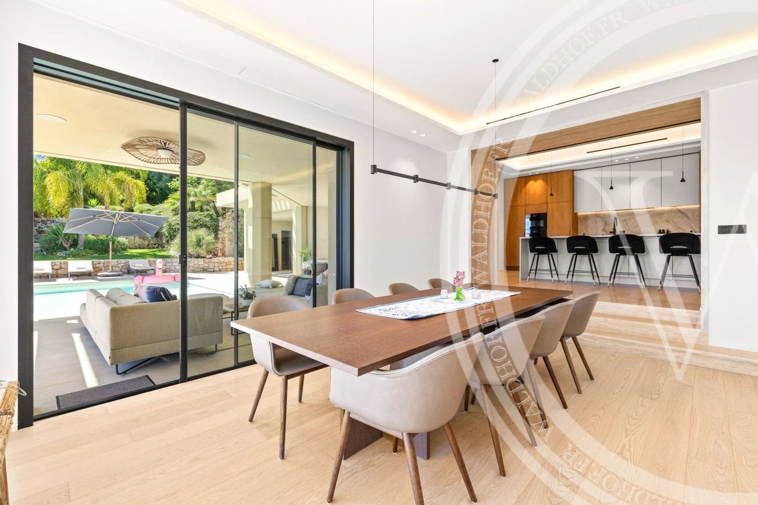 Maison à vendre, 370m², Beausoleil